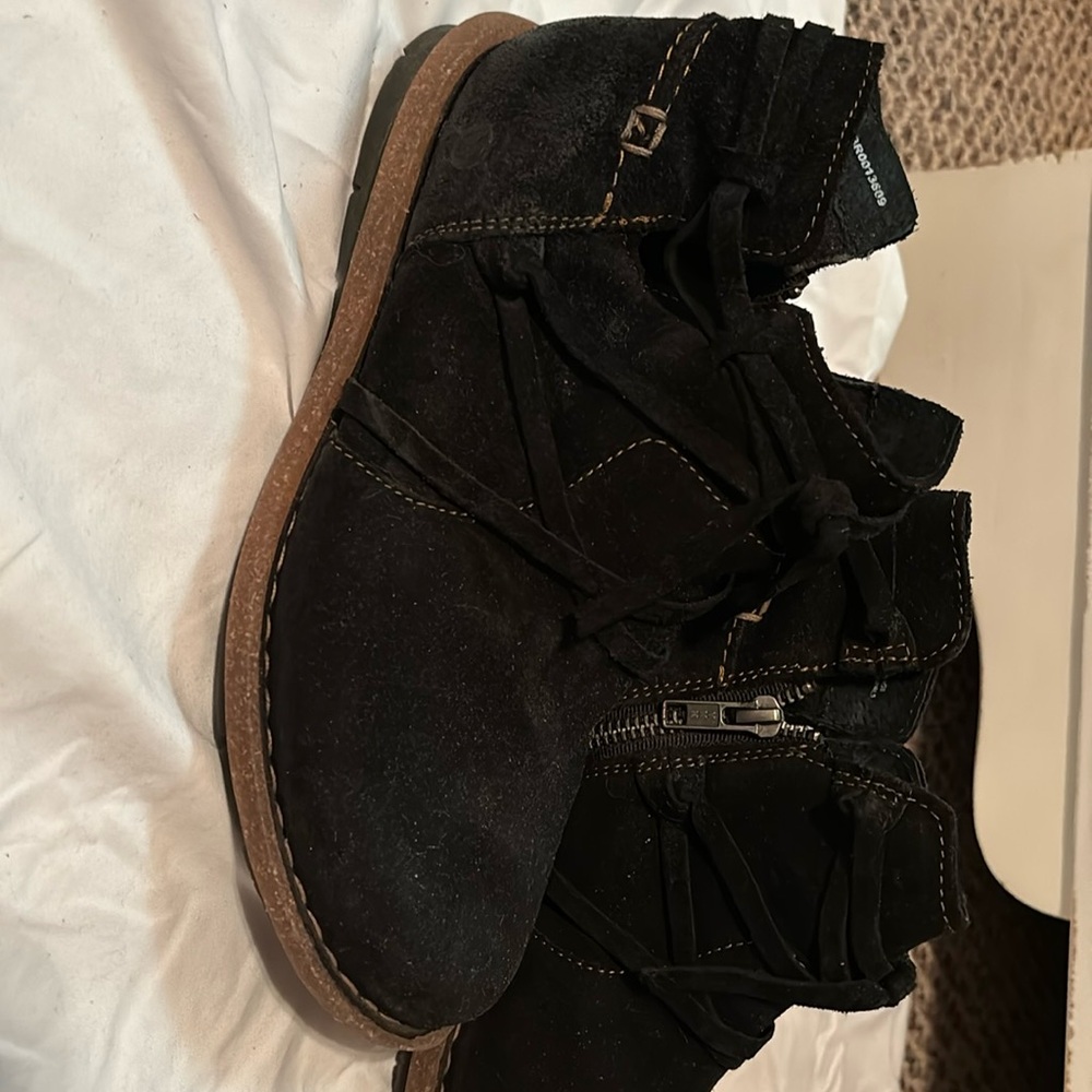 Born booties, black matte and shine finish , 7.5/38.5